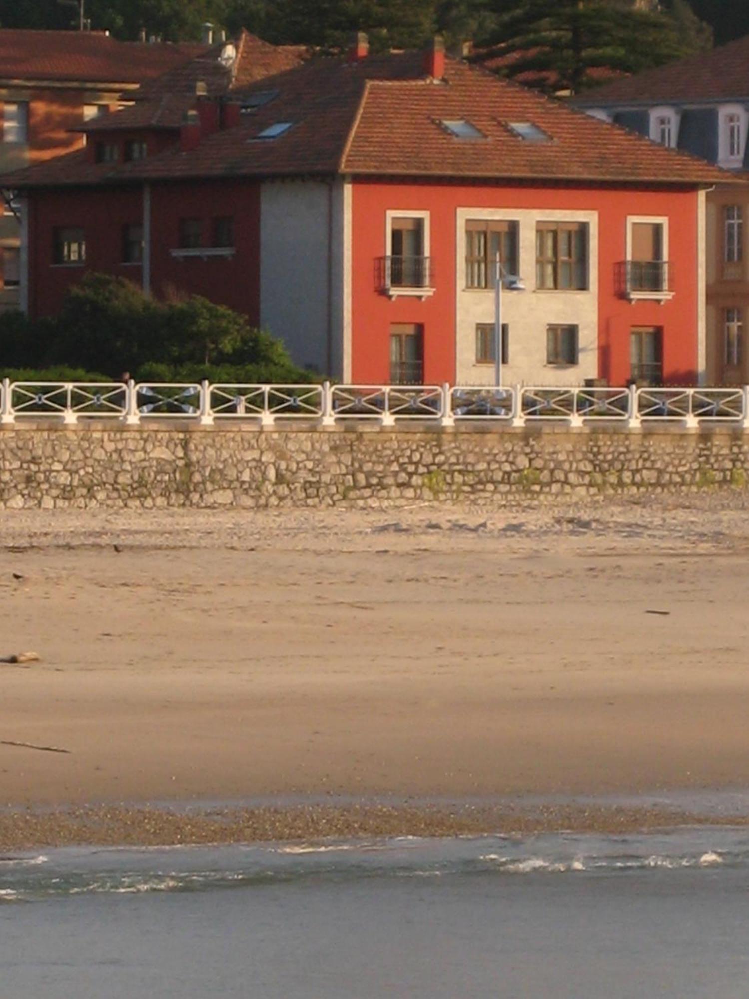 Hotel Ribadesella Playa Bagian luar foto